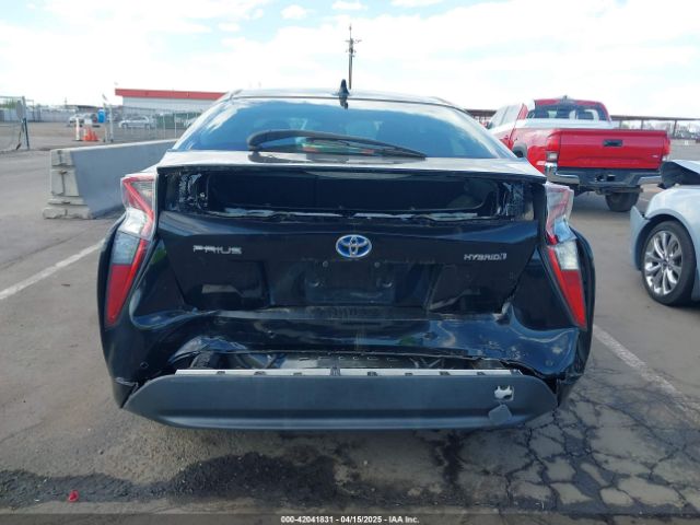 JTDKARFUXH3040763 Toyota Prius Four