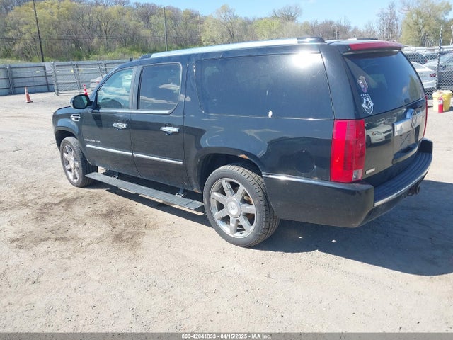 2010 CADILLAC ESCALADE ESV 1GYUKJEF0AR102887 Photo 2