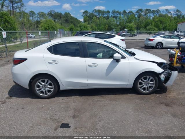 3MYDLBYV3JY325173 Toyota YARIS IA