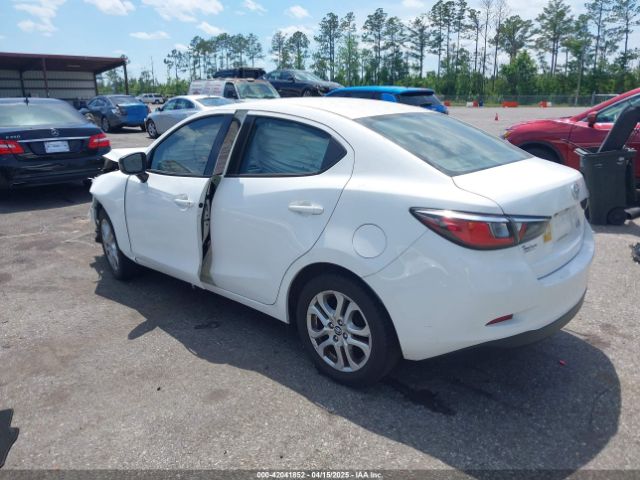3MYDLBYV3JY325173 Toyota YARIS IA