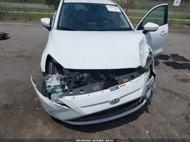 3MYDLBYV3JY325173 Toyota YARIS IA