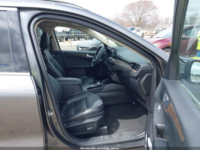 1FMCU9DZ6LUA51042 Ford Escape Titanium Hybrid