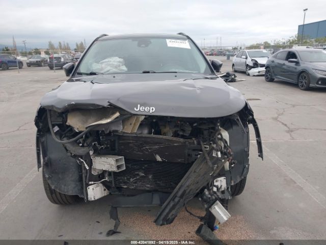 3C4NJDCB0JT264847 Jeep Compass Limited 4x4
