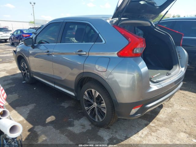 2018 MITSUBISHI ECLIPSE CROSS JA4AT5AA0JZ037573 Photo 2
