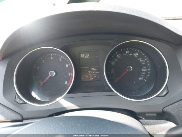 3VWD17AJ2FM318882 Volkswagen Jetta 1.8t Se