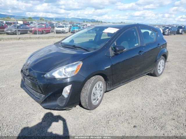 JTDKDTB31G1125003 Toyota Prius C Two