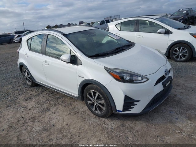 JTDKDTB39J1599675 Toyota Prius C Two