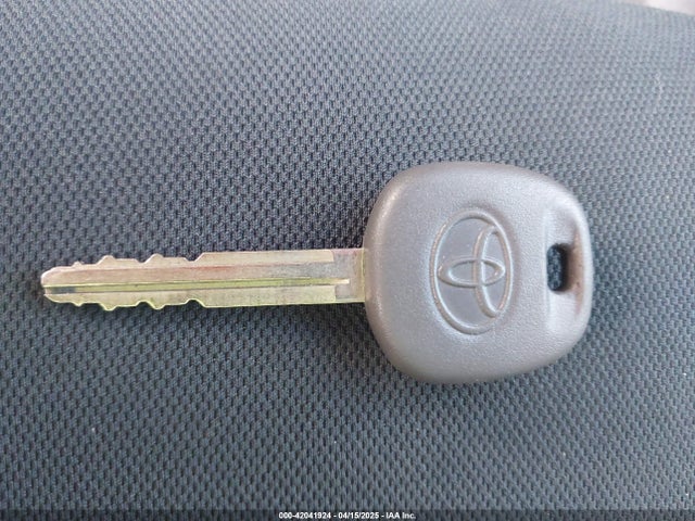 JTDKDTB35J1599608 Toyota Prius C Two