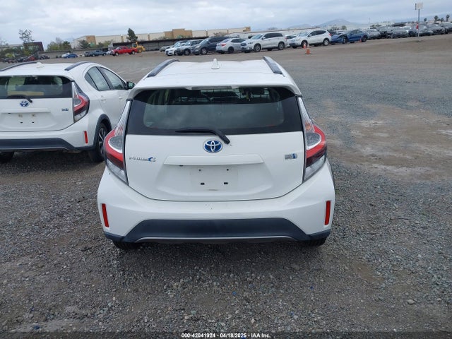 JTDKDTB35J1599608 Toyota Prius C Two