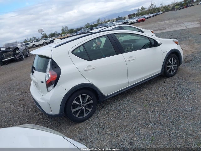 JTDKDTB35J1599608 Toyota Prius C Two