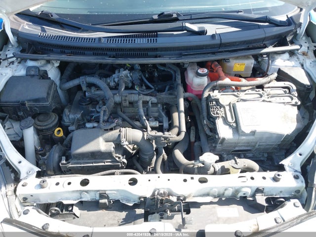 JTDKDTB35J1615449 Toyota Prius C Two