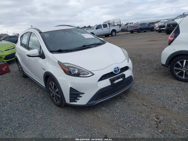 JTDKDTB35J1615449 Toyota Prius C Two