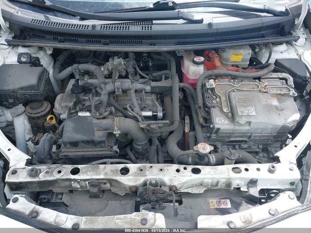 JTDKDTB3XJ1612904 Toyota Prius C Two
