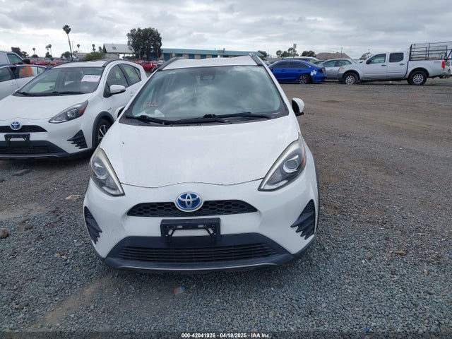 JTDKDTB3XJ1612904 Toyota Prius C Two
