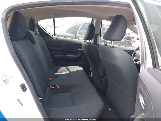 JTDKDTB3XJ1612904 Toyota Prius C Two