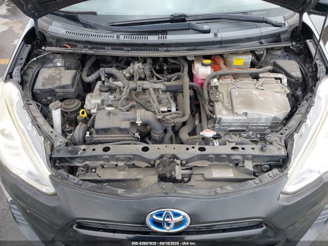 JTDKDTB32G1121493 Toyota Prius C Two