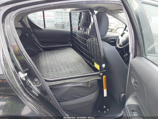 JTDKDTB32G1121493 Toyota Prius C Two
