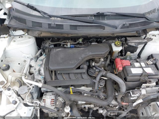 JN1BJ1CP8HW003213 Nissan 2017
