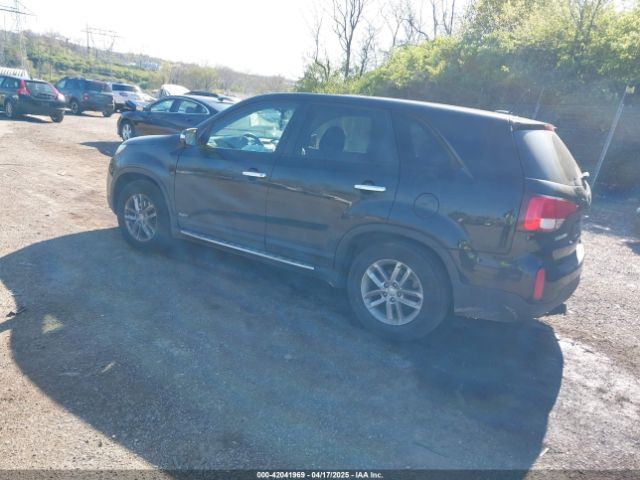 5XYKTCA63FG614211 KIA SORENTO LX
