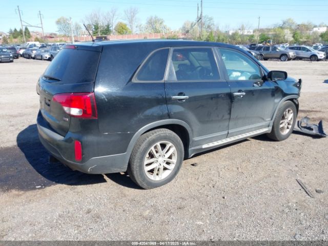 5XYKTCA63FG614211 KIA SORENTO LX