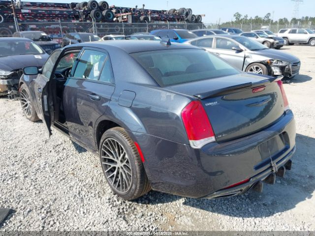 2019 CHRYSLER 300 2C3CCAAG9KH593494 Photo 2