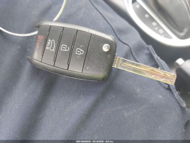 KNDJP3A58F7201253 KIA SOUL +