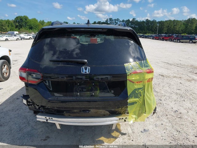Honda Pilot Touring 2025 5FNYG2H77SB007947 Image 17