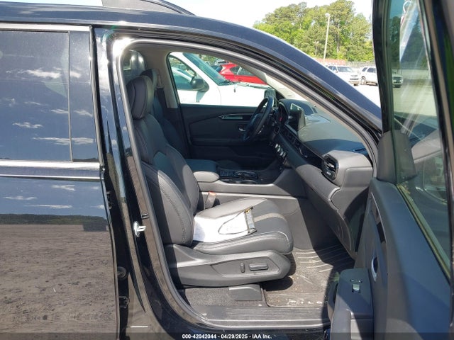 Honda Pilot Touring 2025 5FNYG2H77SB007947 Image 5