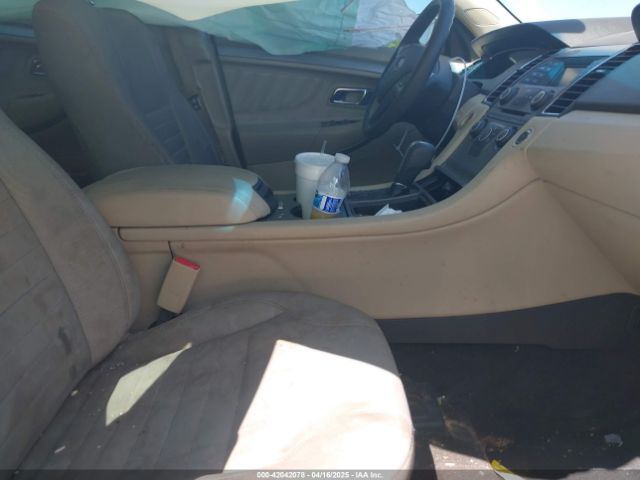 1FAHP2D8XHG116437 Ford TAURUS SE