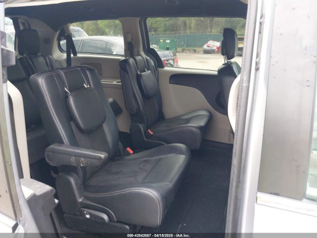 2C4RDGCG2KR775504 Dodge Grand Caravan Sxt
