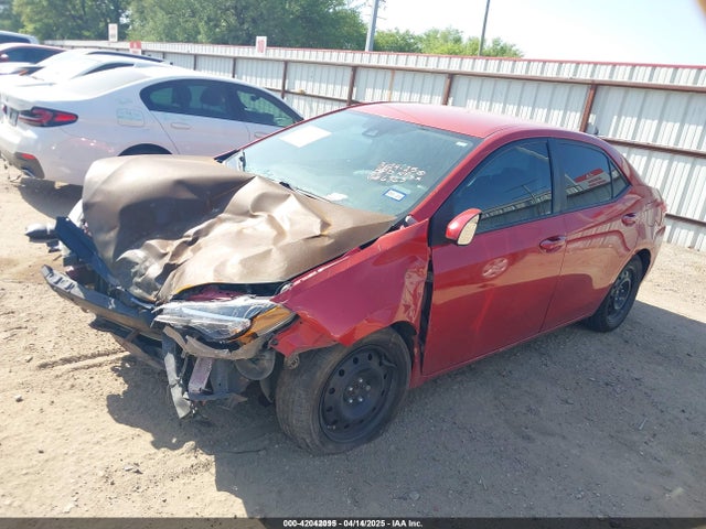 Toyota COROLLA LE 2018 5YFBURHE0JP776363 Image 2