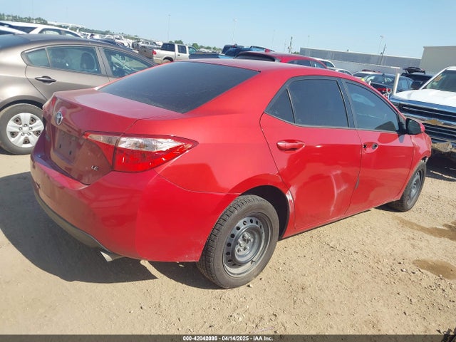 Toyota COROLLA LE 2018 5YFBURHE0JP776363 Image 4