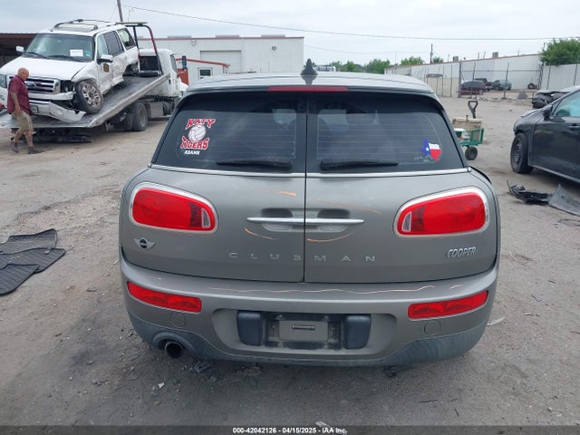 Mini Clubman Cooper 2017 WMWLN5C58H2E32709 Image 16