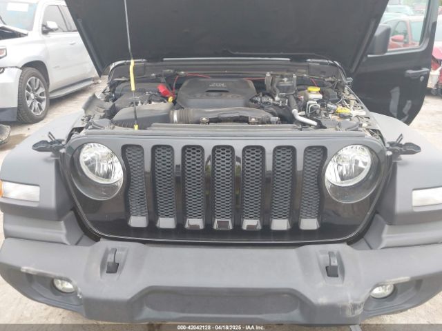 1C4GJXAN1JW255415 Jeep Wrangler Sport S 4x4