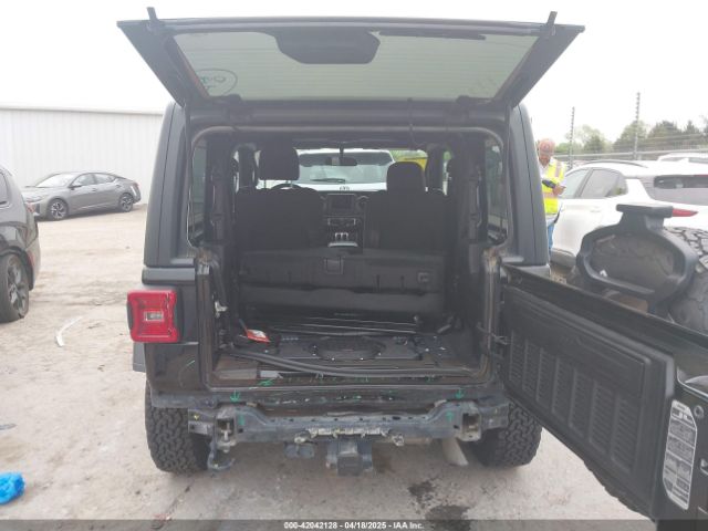 1C4GJXAN1JW255415 Jeep Wrangler Sport S 4x4