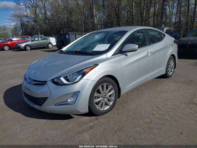 Hyundai ELANTRA SE 2015 5NPDH4AE4FH606554 Image 2