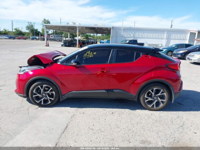 JTNKHMBX3L1066720 Toyota C-HR XLE