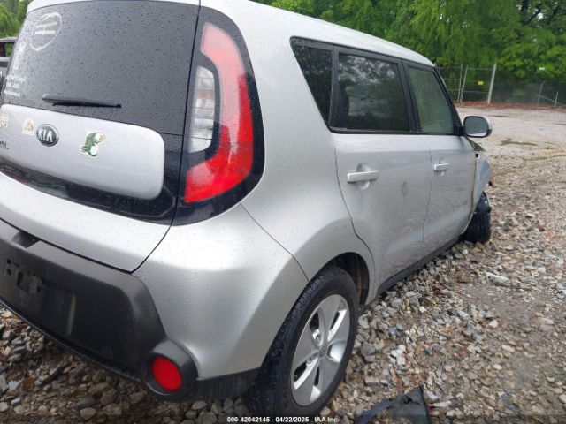 KNDJN2A29F7807103 KIA Soul