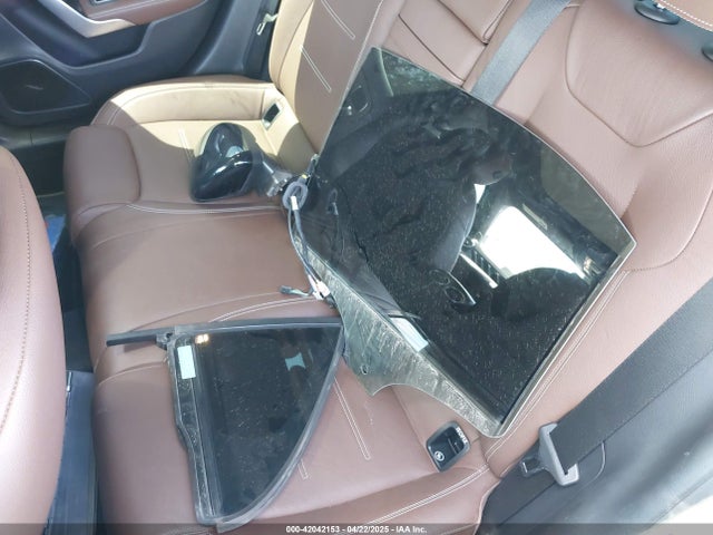 W1K3G5BB1MJ293241 Mercedes-Benz m260