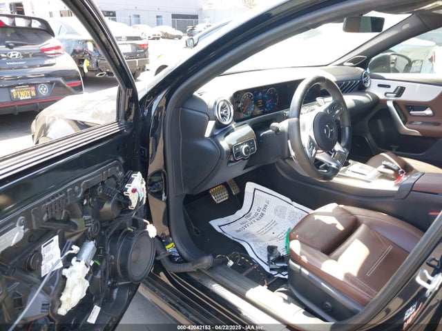 W1K3G5BB1MJ293241 Mercedes-Benz m260