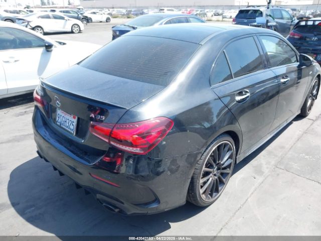2021 MERCEDES-BENZ AMG A 35 W1K3G5BB1MJ293241 Photo 3