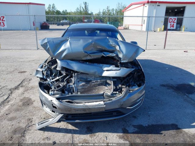 YV126MFK3G2395002 Volvo S60 T5 Drive-e Premier