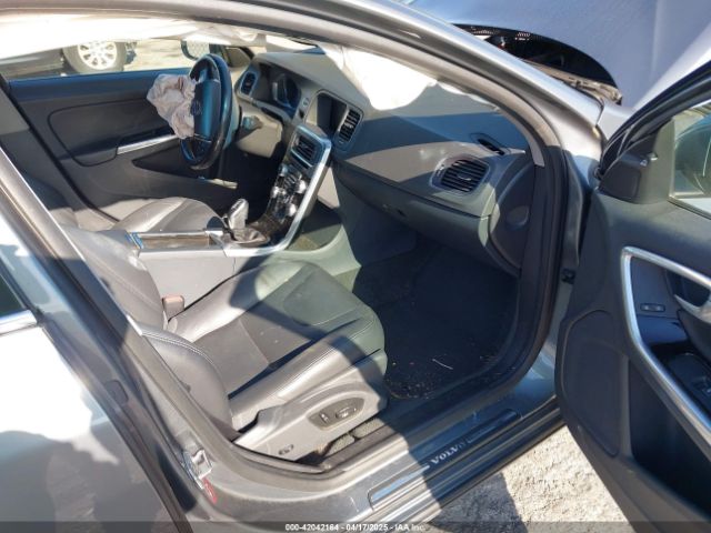 YV126MFK3G2395002 Volvo S60 T5 Drive-e Premier