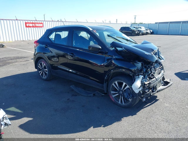 3N1CP5CU4KL494389 auction archive image
