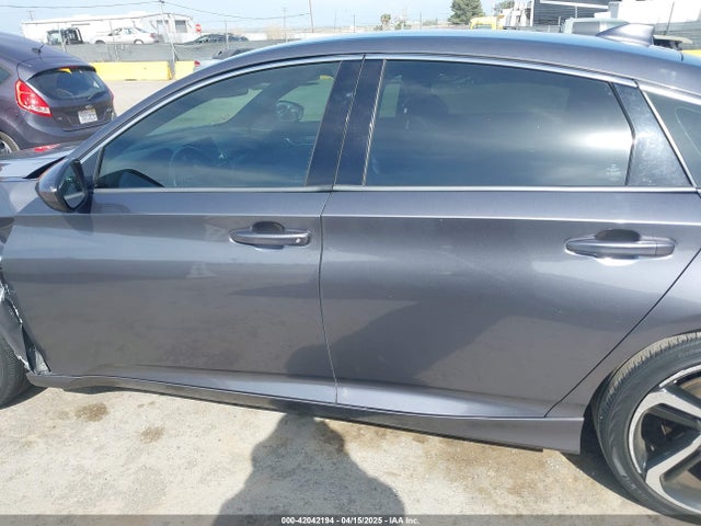 1HGCV1F35JA135185 Honda Accord Sport