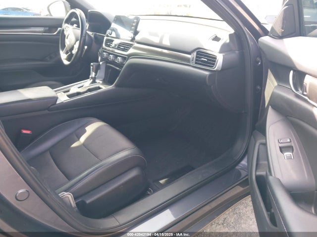 1HGCV1F35JA135185 Honda Accord Sport