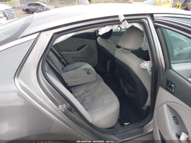 5XXGM4A78EG304284 KIA Optima Lx