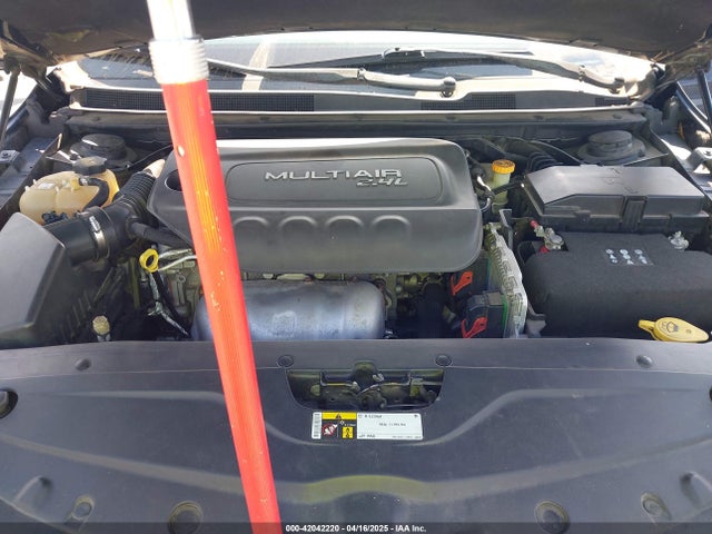 1C3CCCBB9FN674748 Chrysler 200 S