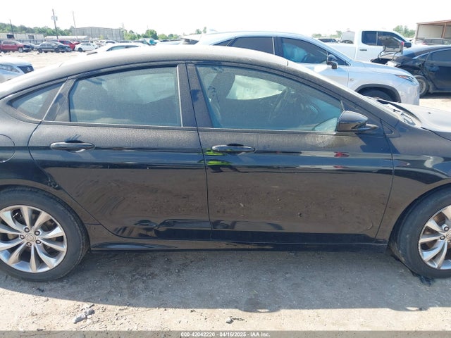 1C3CCCBB9FN674748 Chrysler 200 S
