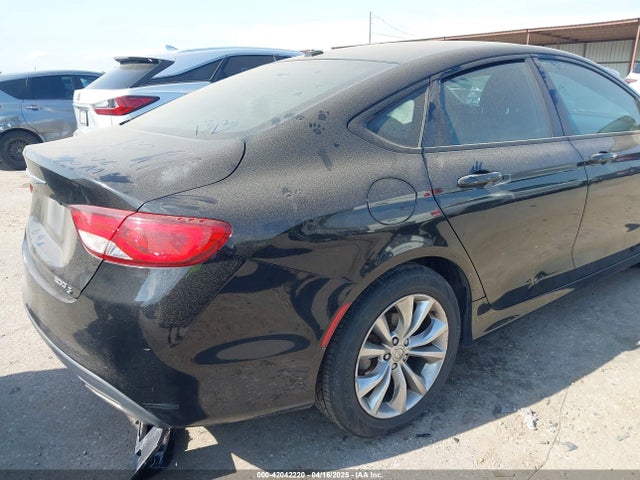 1C3CCCBB9FN674748 Chrysler 200 S
